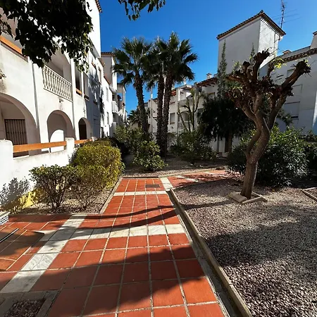 Apartment Prime Location 2 Bed 2 Bath Plaza *