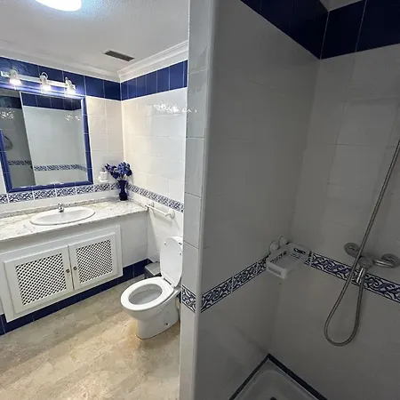 Prime Location 2 Bed 2 Bath Plaza